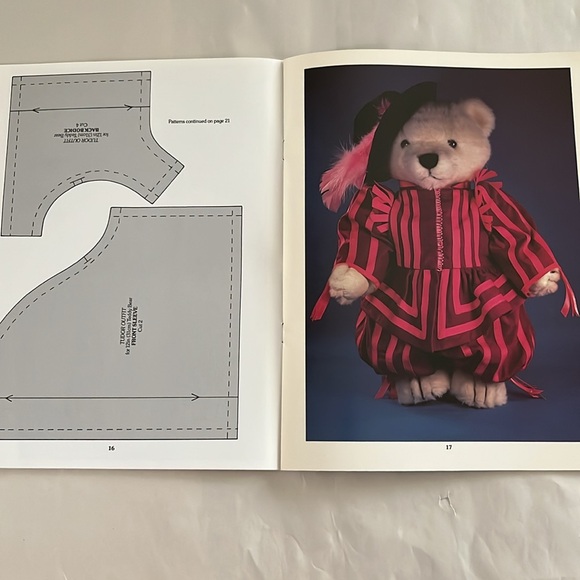 NWT Dressing the Historical Teddy Bear Costume Pattern BOOK King Charles Tudor - Picture 11 of 17